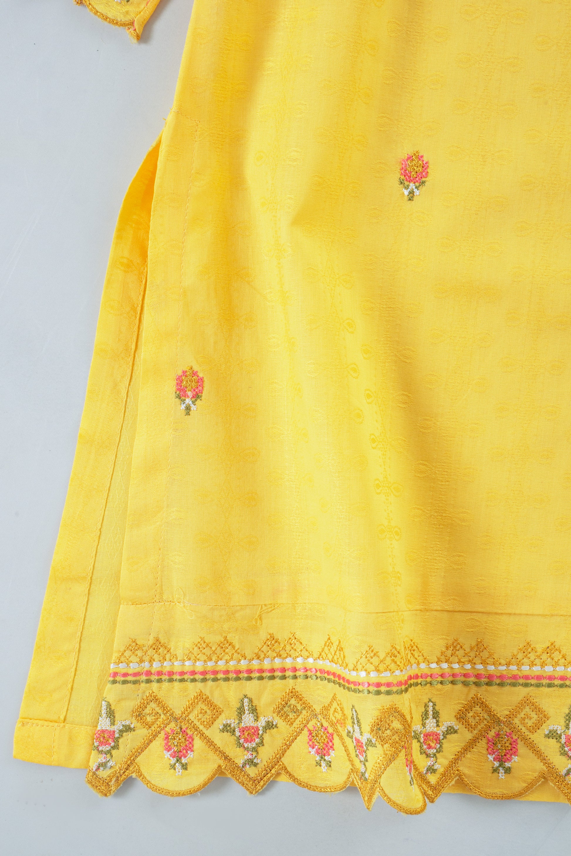 Sunbeam Tassel Kurti